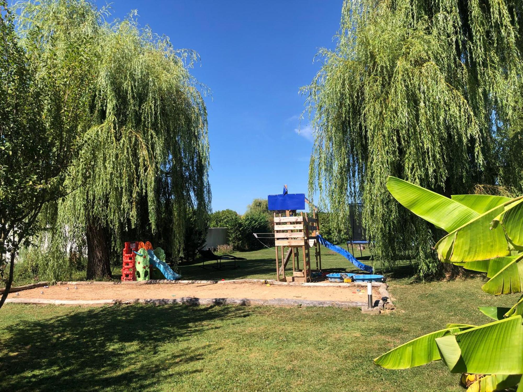 לינה וארוחת בוקר Saint-Étienne-sur-Reyssouze Parc De La Charmille מראה חיצוני תמונה