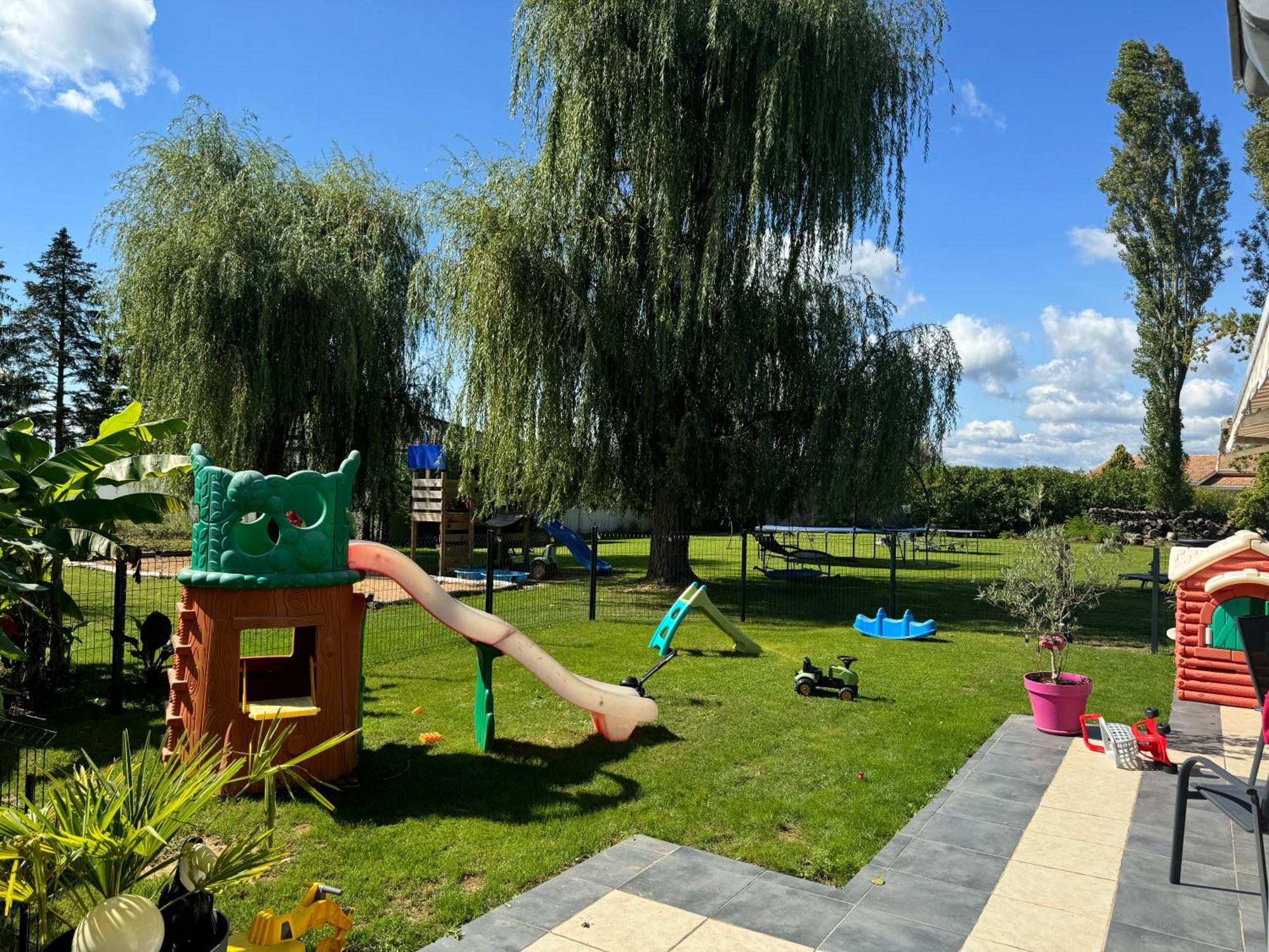לינה וארוחת בוקר Saint-Étienne-sur-Reyssouze Parc De La Charmille מראה חיצוני תמונה